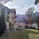 Vila de vanzare cu 8 camere si garaj in Busteni